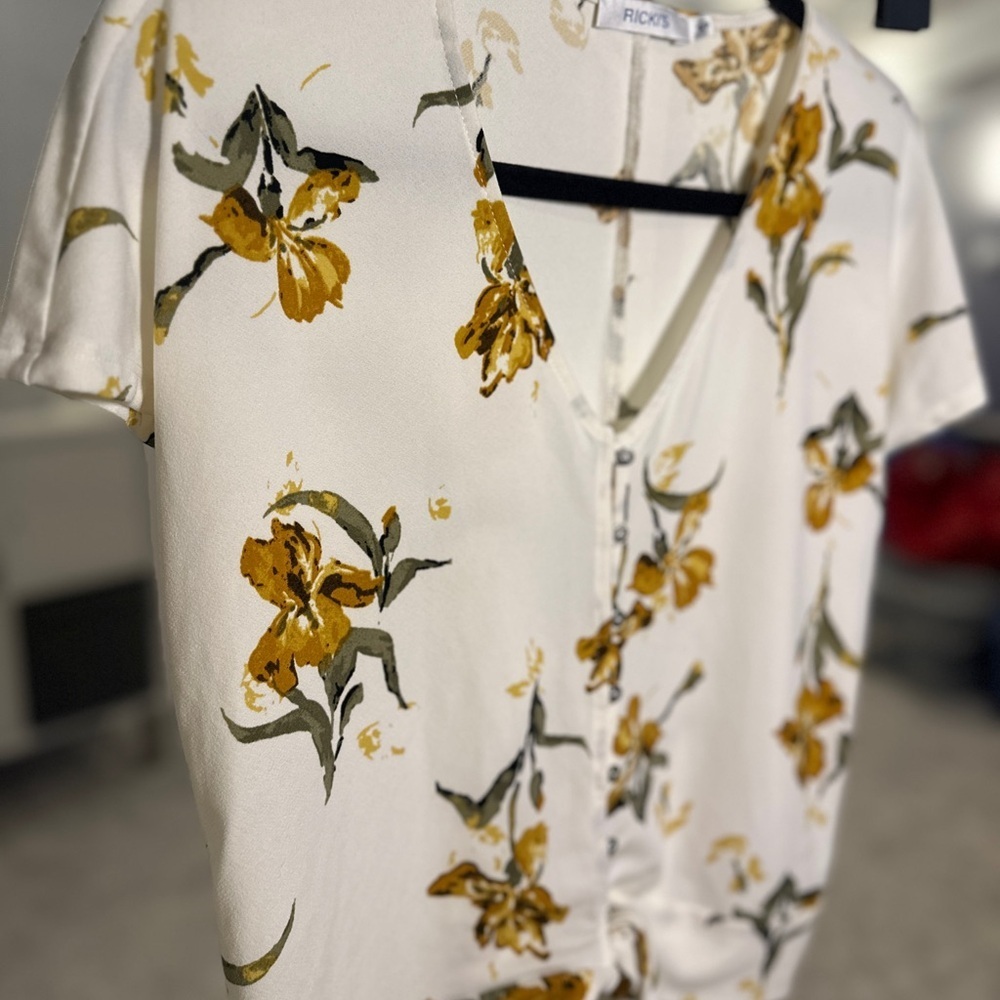 Ricki's White and Yellow Floral Blouse - Picture 3 of 5